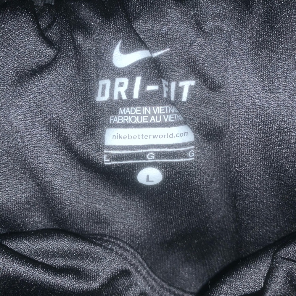 Nike shorts - Picture 3 of 3